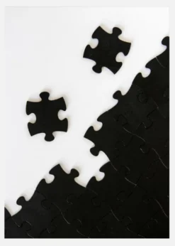 Black Puzzle Piece Canvastavla (30x40 cm)