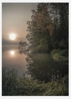 Foggy Fall Lake Canvastavla (30x40 cm)