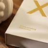 KAILA XOXO Creme - Coffee Table Photo Album (60 Svarta Sidor / 30 Blad)
