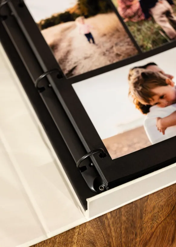 KAILA XOXO Creme - Coffee Table Photo Album (60 Svarta Sidor / 30 Blad)