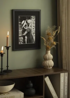 Passepartout Svart Standard (Vit Kärna) 35x60 cm (21,86x49,8)