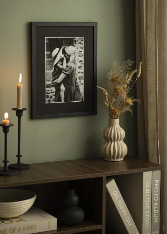 Passepartout Svart Standard (Vit kärna) 55x70 cm (42,2x60)