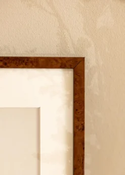 Ram Ares Valnöt 45x60 cm - Passepartout Vit 14x20 inches