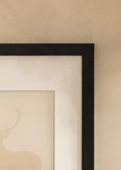 Ram Black Wood 51x76 cm