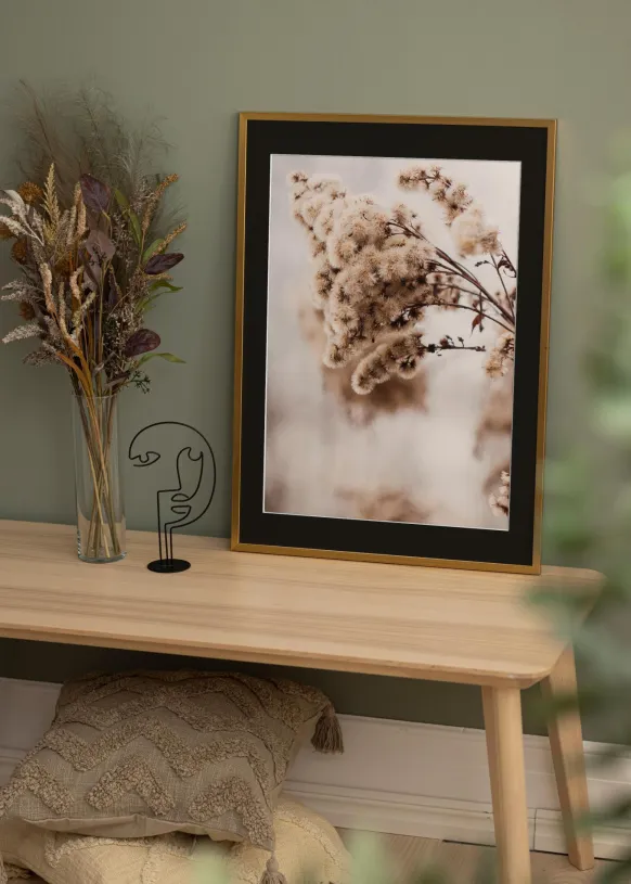 Ram Edsbyn Guld 40x50 cm - Passepartout Svart 27,5x37 cm