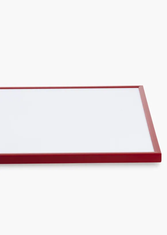 Ram New Lifestyle Medium Red 70x100 cm - Passepartout Vit 59,4x84 cm (A1)