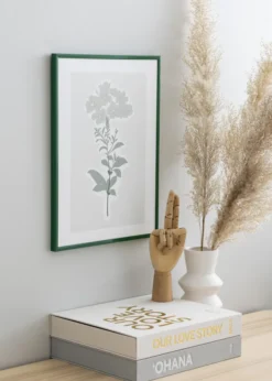 Ram New Lifestyle Moss Green 70x100 cm - Passepartout Vit 62x93 cm