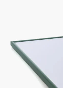Ram New Lifestyle Moss Green 70x100 cm - Passepartout Vit 62x93 cm