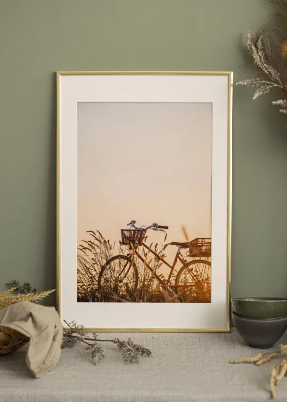 Ram New Lifestyle Shiny Gold 60x80 cm - Passepartout Vit 50x70 cm