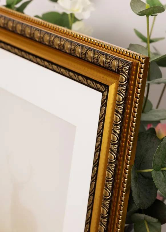 Ram Ornato Guld 30x40 cm - Dubbel Passepartout Vit 21x29,7 cm (A4)