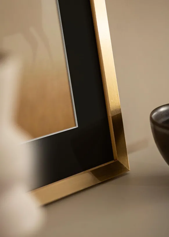 Ram Selection Guld 60x80 cm - Passepartout Svart 50x65 cm
