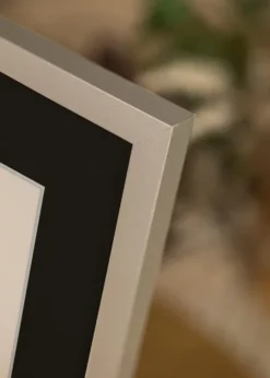 Ram Selection Silver 70x90 cm - Passepartout Svart 24x30 inches