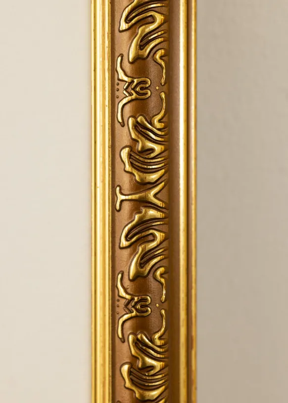 Ram Swirl Guld 40x50 cm - Passepartout Vit 29,7x42 cm